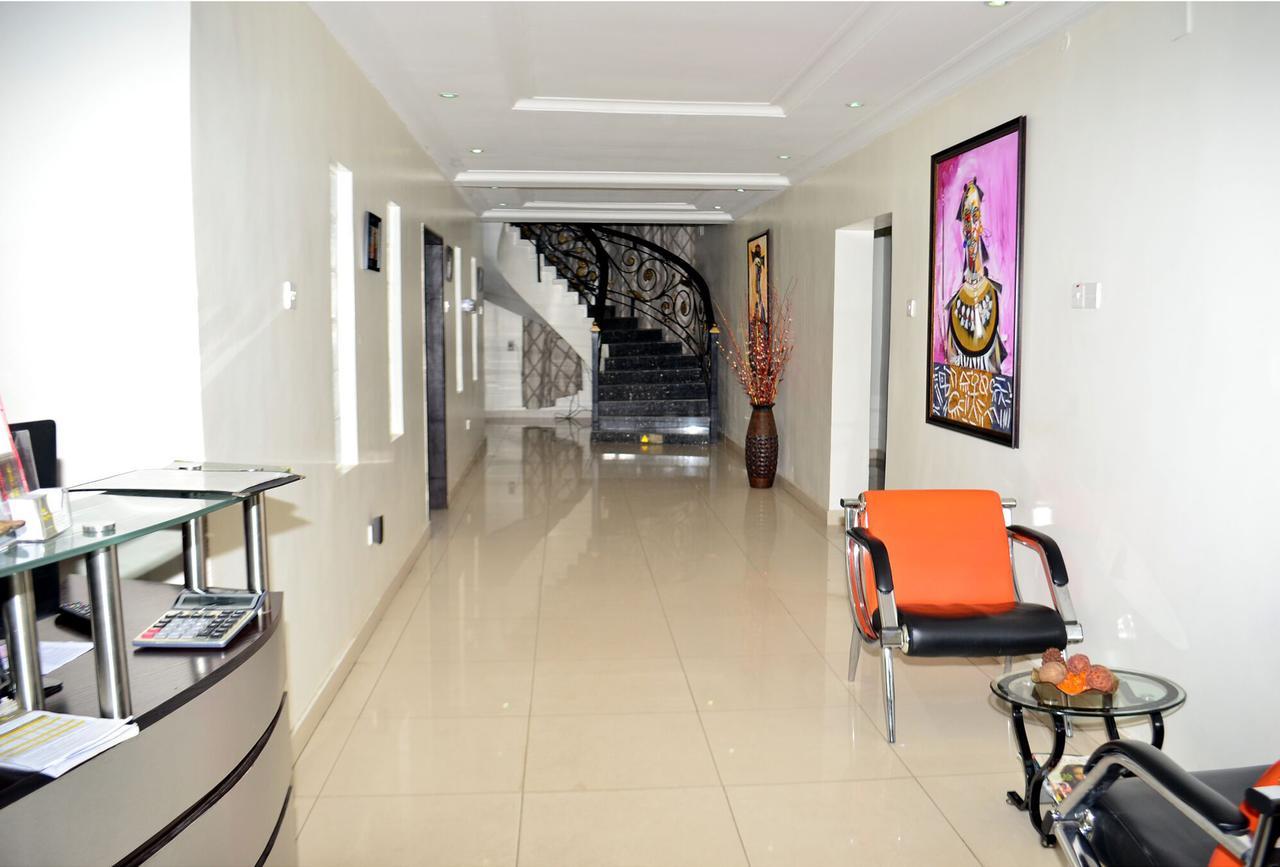 De Rigg Place - Alaka Estate, Surulere Lagos Exterior photo